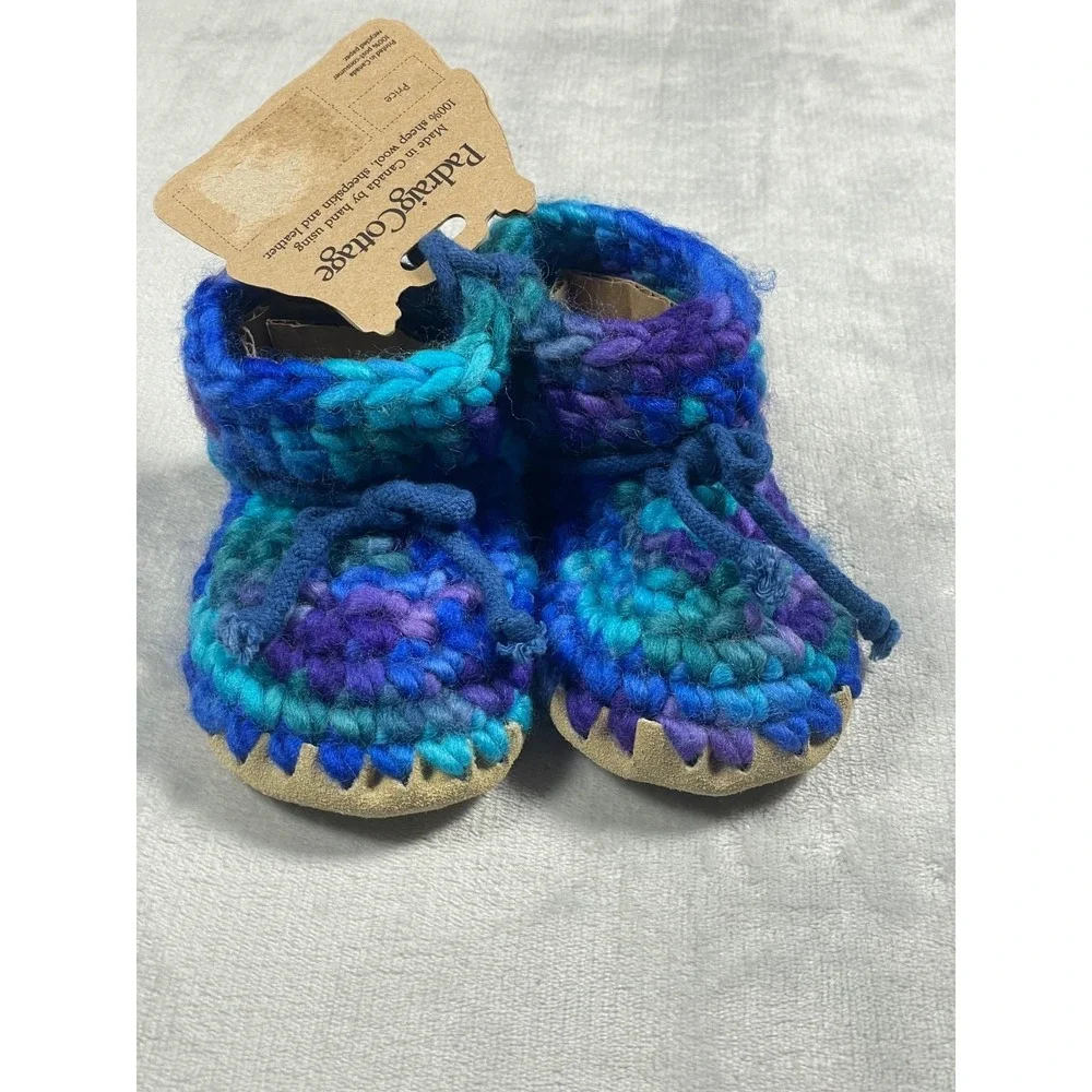 Padraig Cottage Baby Booties Infant Size B7 Blue Purple Wool Sheepskin Handmade